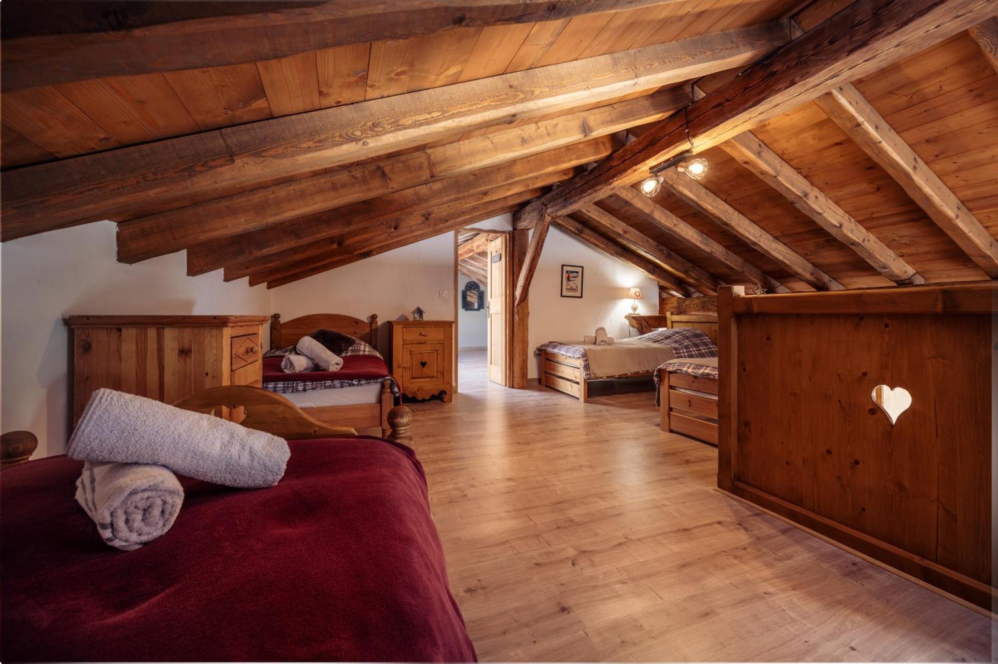 La Maison Des Cerries Hautecour  Ngoại thất bức ảnh